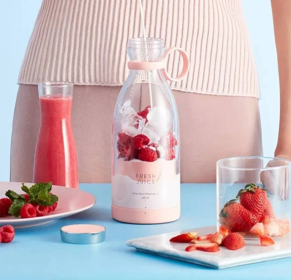 Plastic Electric Mini Bottle Juicer, for Home